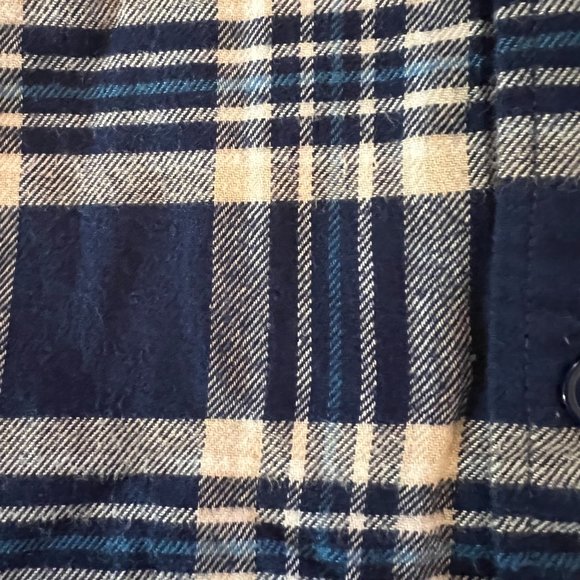 2 Gap Kids Long Sleeve Button Up Flannel Shirts - NWT! - Picture 10 of 13
